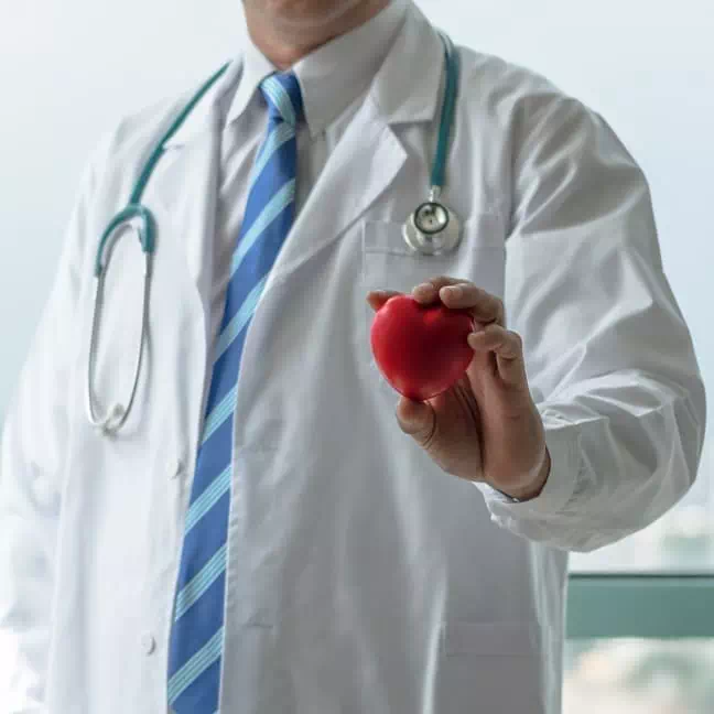 lekarz ze sztucznym sercem